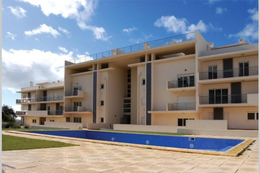 Modern 3 Bedroom Pool View. Albufeira Esterno foto